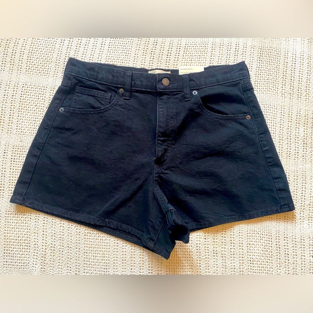 Universal Threads High Rise 90s Cutoff Shorts Size 10 No Fade Black
